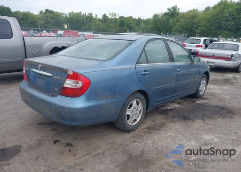 2002 Toyota Camry Le/Xle/Se из США, поврежденный, VIN 4T1BF32K52U540328